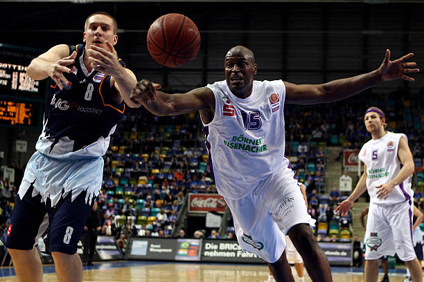 足球的教练 足球的教练